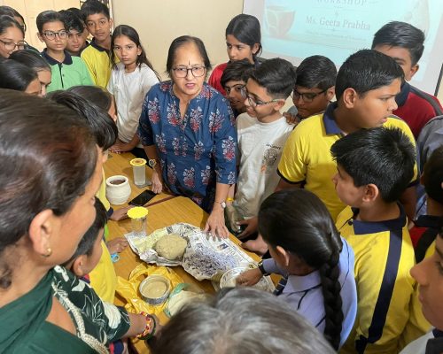 Earth Day- Workshop on Paper Mache 1
